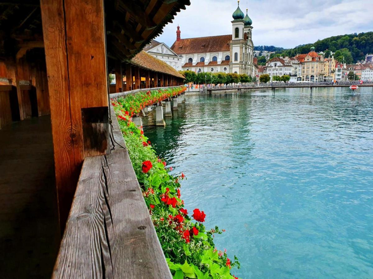 Priv. Apartment Bei Swiss Holiday Park Morschach Buitenkant foto