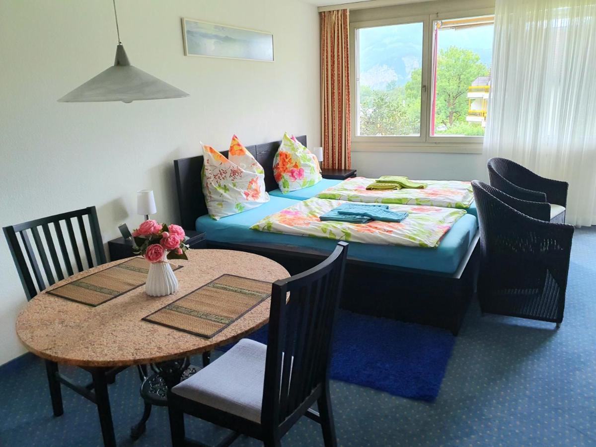 Priv. Apartment Bei Swiss Holiday Park Morschach Buitenkant foto